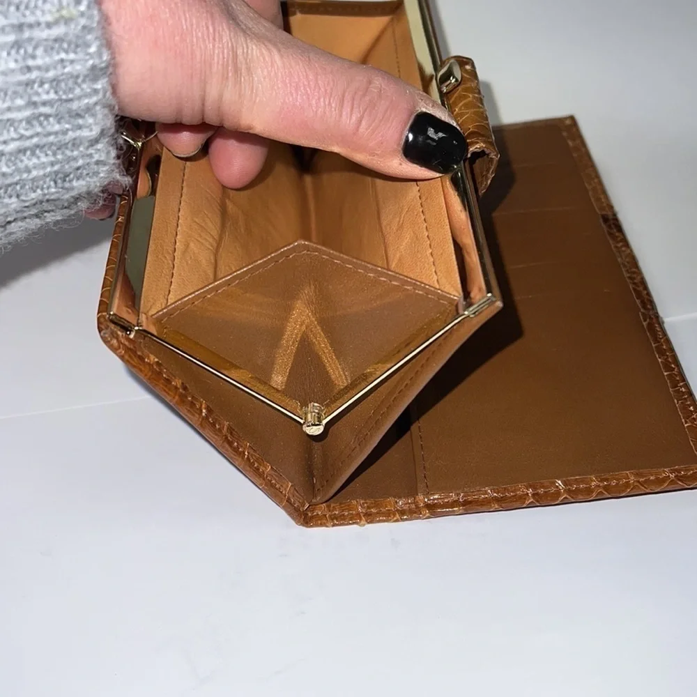 St Tropez Snakeskin Long Bifold Kisslock Clutch Wallet